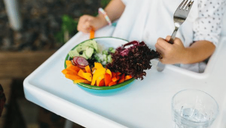 Comment inciter les enfants à manger des légumes